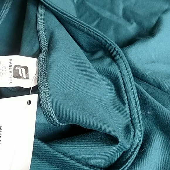 Fabletics Capri - Picture 5 of 5